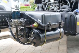 奥铃大黄蜂&nbsp;载货车底盘                                                图片