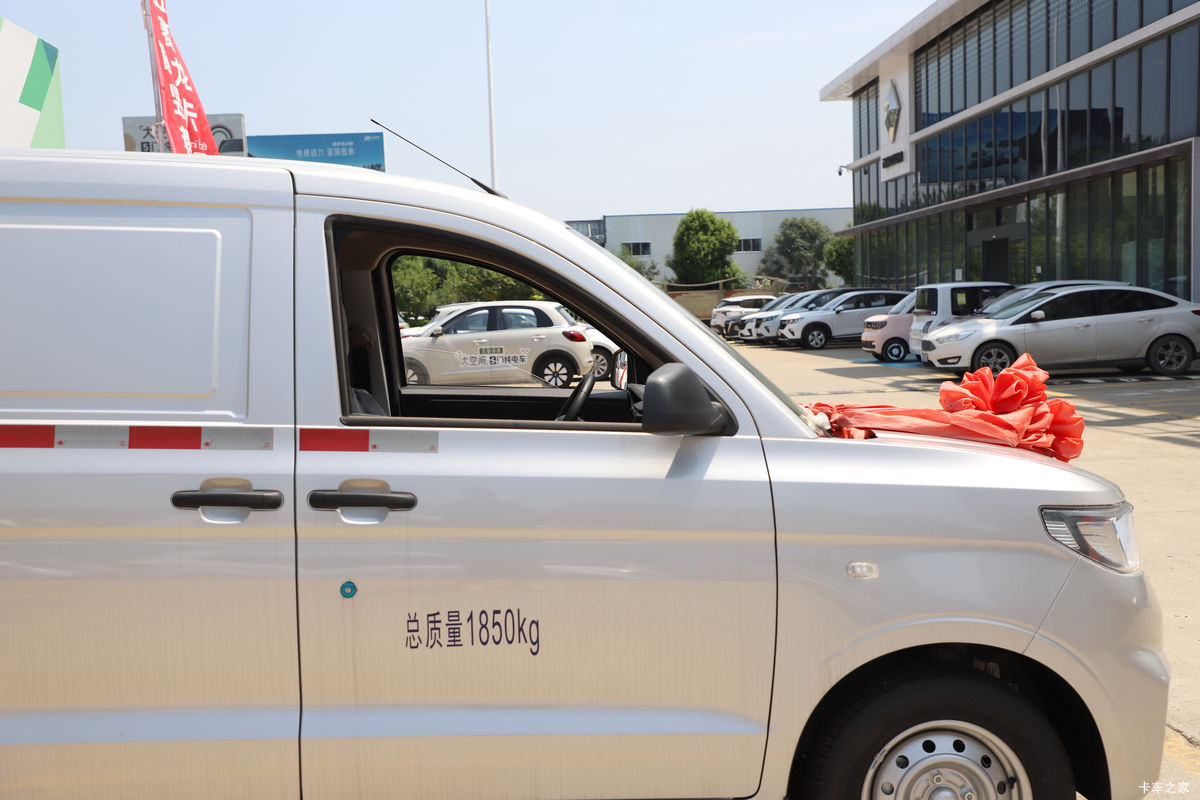  V 2022 ȡ 99 1.5L  2ʽ䳵()
