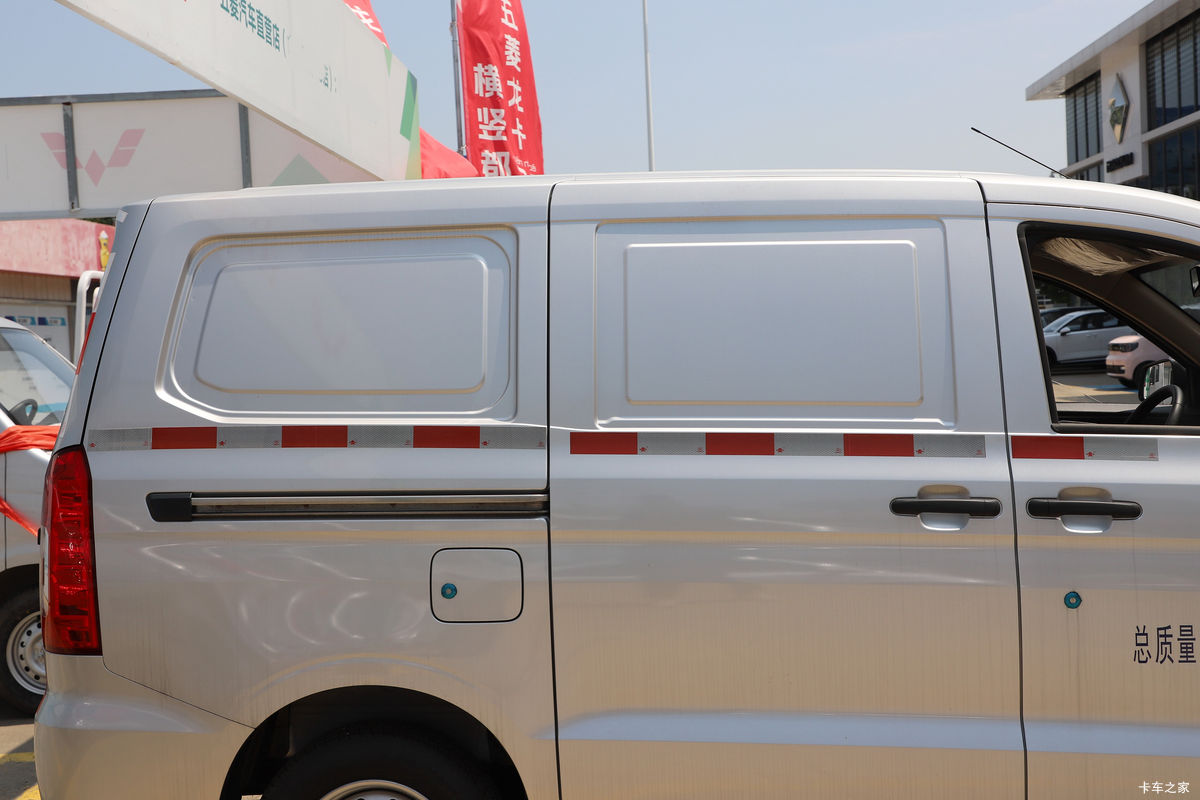  V 2022 ȡ 99 1.5L  2ʽ䳵()