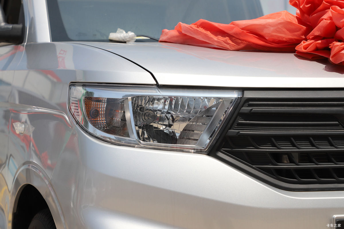 V 2022 ȡ 99 1.5L  2ʽ䳵()
