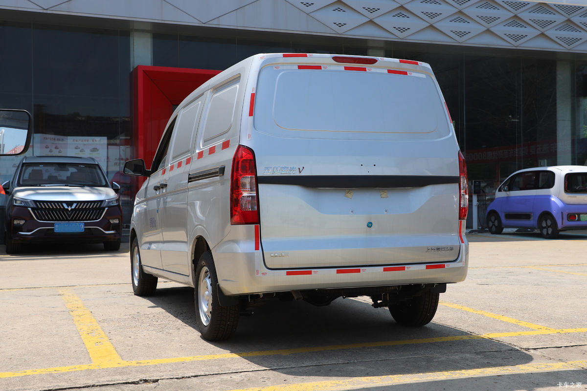  V 2022 ȡ 99 1.5L  2ʽ䳵()