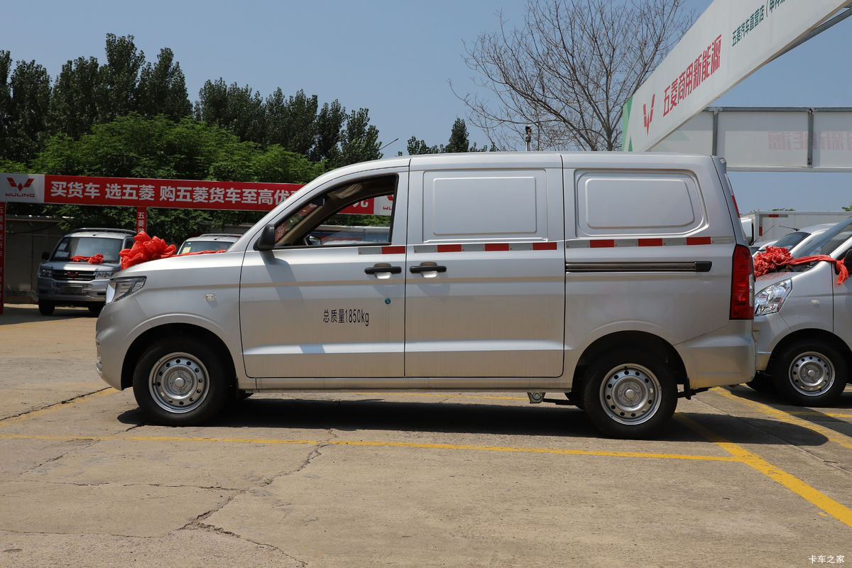  V 2022 ȡ 99 1.5L  2ʽ䳵()