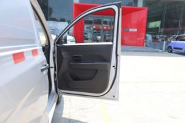 五菱宏光V&nbsp;VAN/轻客驾驶室图片