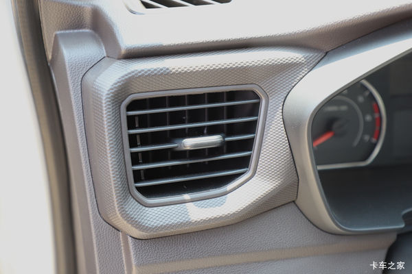 优惠0.2万 广州市五菱宏光V小VAN(微面)火热促销中