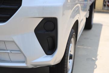 ���� X6 ��׼�� 1.6L 122���� ���� 3.02�׵�������΢��(��̥)(SQR1033H311)ͼƬ