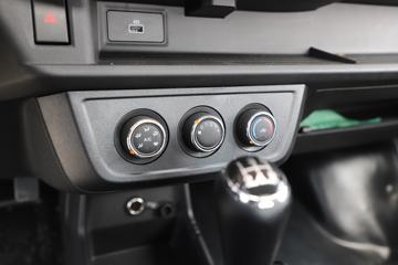 ���� X6 ��׼�� 1.6L 122���� ���� 3.02�׵�������΢��(��̥)(SQR1033H311)ͼƬ