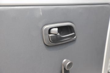 ���� X6 ��׼�� 1.6L 122���� ���� 3.02�׵�������΢��(��̥)(SQR1033H311)ͼƬ