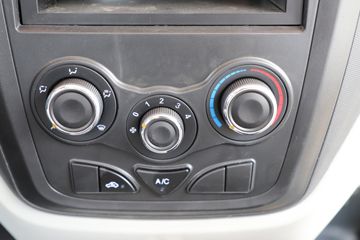 ���� �ž�T50 1.5L 116���� ���� 3.2�׵�������΢��(SQR1037H081)ͼƬ