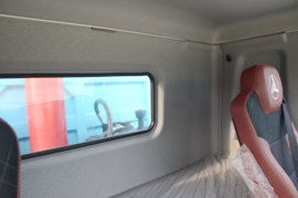 三一工程车辆&nbsp;电动自卸车驾驶室图片