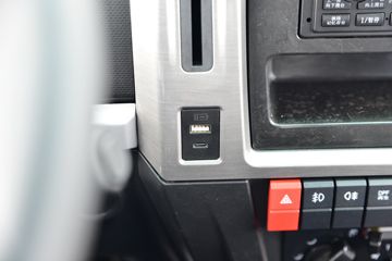 ���� �˶��N1 95���� 3.7�׵��������ῨͼƬ