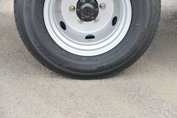 ���� �˶��N1 95���� 3.7�׵��������ῨͼƬ