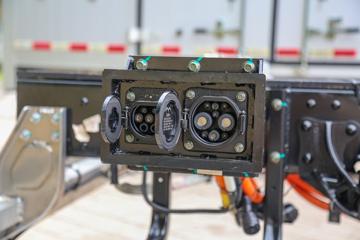 ������� ����EL-Plus 4.5T 4.14�׵��Ŵ��綯��ʽ�Ῠ100.46kWhͼƬ