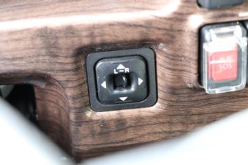 ���� ��ʮ��޿�VC66 520���� 6X4 ǣ����(����)ͼƬ