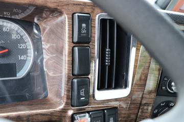 ���� ��ʮ��޿�VC66 520���� 6X4 ǣ����(����)ͼƬ