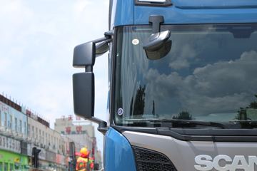 ˹������ Rϵ���ؿ� 500���� 6X2ǣ����(����)(�ͺ�R 500 6x2)ͼƬ