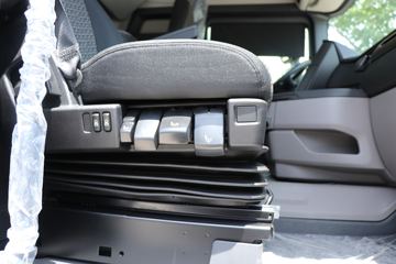 ˹������ Rϵ���ؿ� 500���� 6X2ǣ����(����)(�ͺ�R 500 6x2)ͼƬ