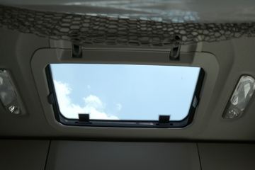 ˹������ Rϵ���ؿ� 500���� 6X2ǣ����(����)(�ͺ�R 500 6x2)ͼƬ