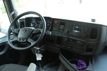 ˹������ Rϵ���ؿ� 500���� 6X2ǣ����(����)(�ͺ�R 500 6x2)ͼƬ