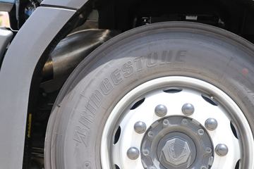 ˹������ Rϵ���ؿ� 500���� 6X2ǣ����(����)(�ͺ�R 500 6x2)ͼƬ