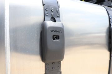 ˹������ Rϵ���ؿ� 500���� 6X2ǣ����(����)(�ͺ�R 500 6x2)ͼƬ