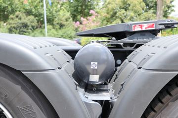 ˹������ Rϵ���ؿ� 500���� 6X2ǣ����(����)(�ͺ�R 500 6x2)ͼƬ