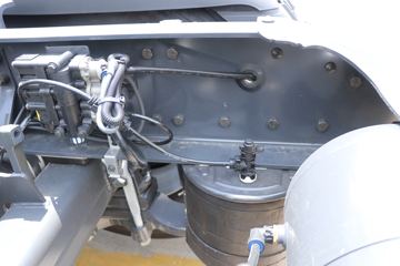 ˹������ Rϵ���ؿ� 500���� 6X2ǣ����(����)(�ͺ�R 500 6x2)ͼƬ