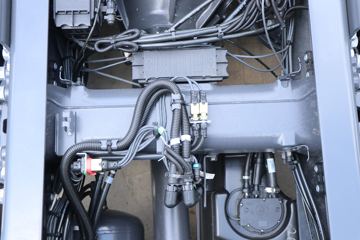 ˹������ Rϵ���ؿ� 500���� 6X2ǣ����(����)(�ͺ�R 500 6x2)ͼƬ