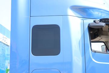 ���� �����V5�ؿ� 560���� 6X4 AMT�Զ�����ͷǣ����(����)ͼƬ