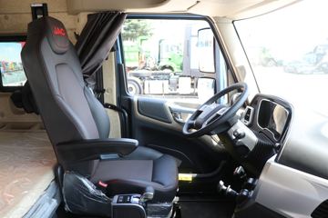 ���� �����V5�ؿ� 560���� 6X4 AMT�Զ�����ͷǣ����(����)ͼƬ