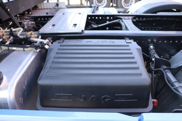 ���� �����V5�ؿ� 560���� 6X4 AMT�Զ�����ͷǣ����(����)ͼƬ