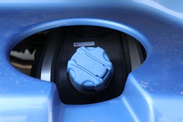 ���� �����V5�ؿ� 560���� 6X4 AMT�Զ�����ͷǣ����(����)ͼƬ