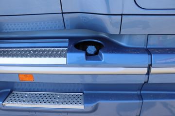 ���� �����V5�ؿ� 560���� 6X4 AMT�Զ�����ͷǣ����(����)ͼƬ