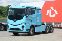 三一重卡 6X4 魔塔1165 纯电动牵引车1165kWh