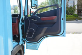 三一轻卡&nbsp;电动载货车内饰图片