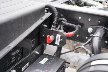 �й�����HOWO ����H 140���� 4.15�׵��Ų�դʽ�Ῠ(������6��)ͼƬ