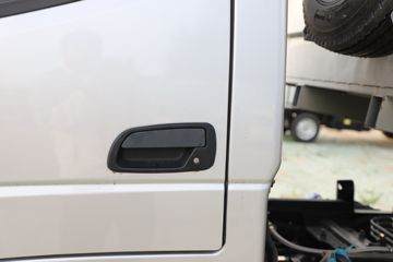 ŷ������ С���� ���а� 95���� 4X2 2.95�׵�����ж��ͼƬ