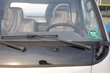 ŷ������ С���� ���а� 95���� 4X2 2.95�׵�����ж��ͼƬ