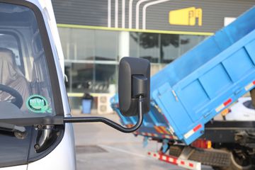 ŷ������ С���� ���а� 95���� 4X2 2.95�׵�����ж��ͼƬ