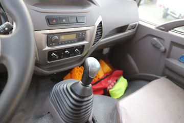 ŷ������ С���� ���а� 95���� 4X2 2.95�׵�����ж��ͼƬ