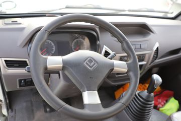 ŷ������ С���� ���а� 95���� 4X2 2.95�׵�����ж��ͼƬ