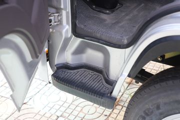 ŷ������ С���� ���а� 95���� 4X2 2.95�׵�����ж��ͼƬ