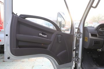 ŷ������ С���� ���а� 95���� 4X2 2.95�׵�����ж��ͼƬ