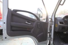 欧铃汽车 小宝马 城市版 95马力 4X2 2.95米单排自卸车(ZB3042BDC3L)