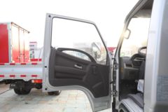 欧铃汽车 小宝马 城市版 95马力 4X2 2.95米单排自卸车(ZB3042BDC3L)