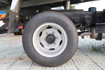 ŷ������ С���� ���а� 95���� 4X2 2.95�׵�����ж��ͼƬ