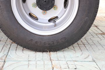 ŷ������ С���� ���а� 95���� 4X2 2.95�׵�����ж��ͼƬ