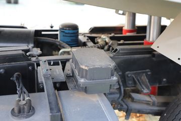 ŷ������ С���� ���а� 95���� 4X2 2.95�׵�����ж��ͼƬ