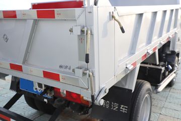 ŷ������ С���� ���а� 95���� 4X2 2.95�׵�����ж��ͼƬ