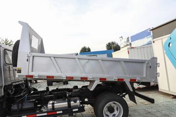 ŷ������ С���� ���а� 95���� 4X2 2.95�׵�����ж��ͼƬ