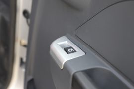 小霸王W17&nbsp;载货车驾驶室                                               图片